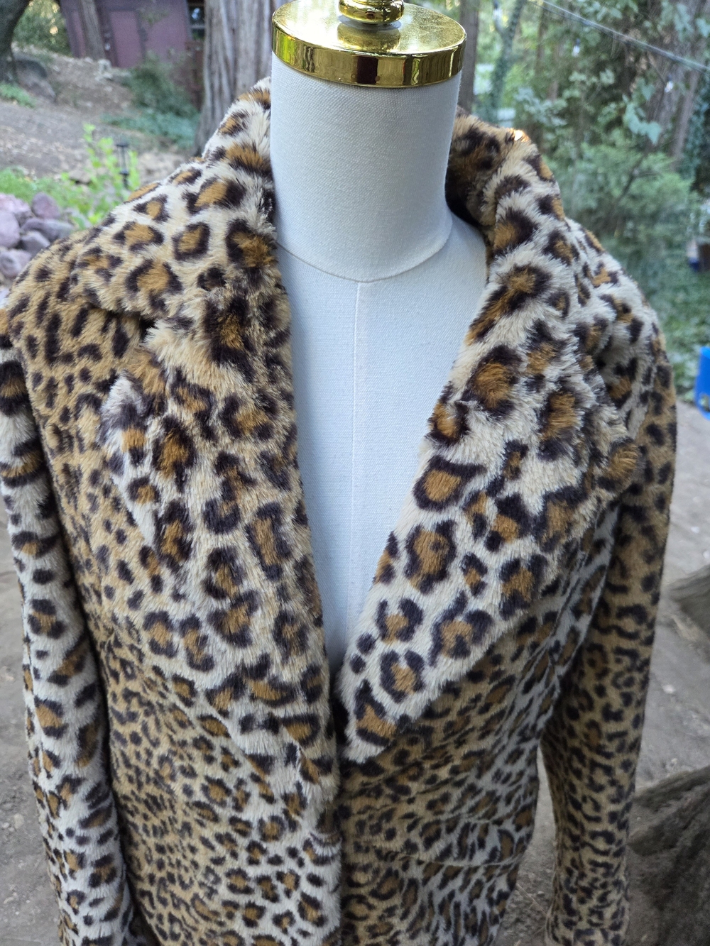 Lulus Cozy Warm Leopard Print Faux Fur Coat Size Medium - Picture 6 of 7